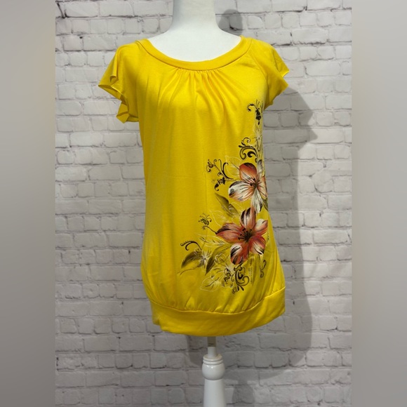 Cozy Maternity Shirt Size M - Picture 8 of 8